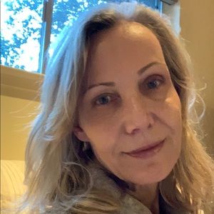 Meet your Posher, Nina